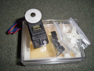 Picture of Airtronics 94738 hi torque servo (refurb)